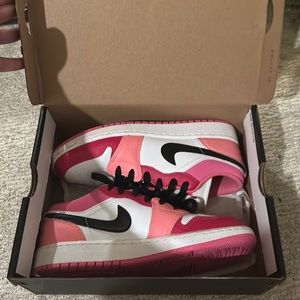 Women’s Air Jordan 1 Low - white/black pinksicle